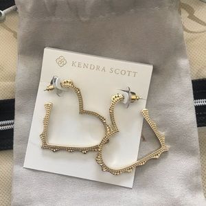 Kendra Scott heart earrings